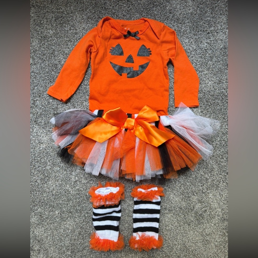3/$15 Baby Orange and Black Pumpkin Tutu Set